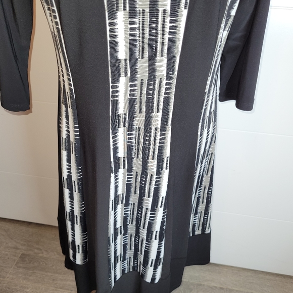 Tribal inspired midi dress - Picture 3 of 11